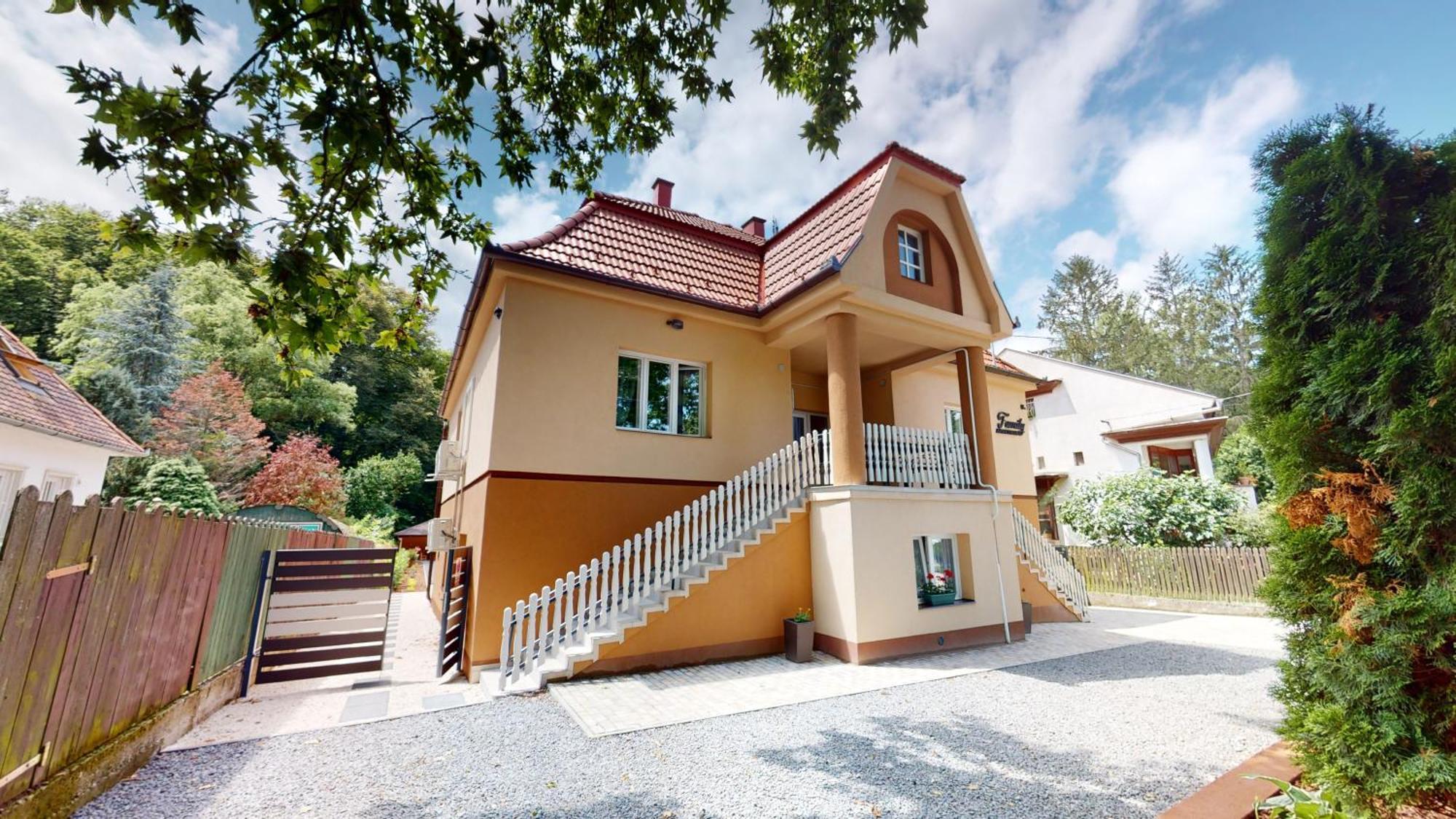 Family Apartman Miskolc Exterior photo